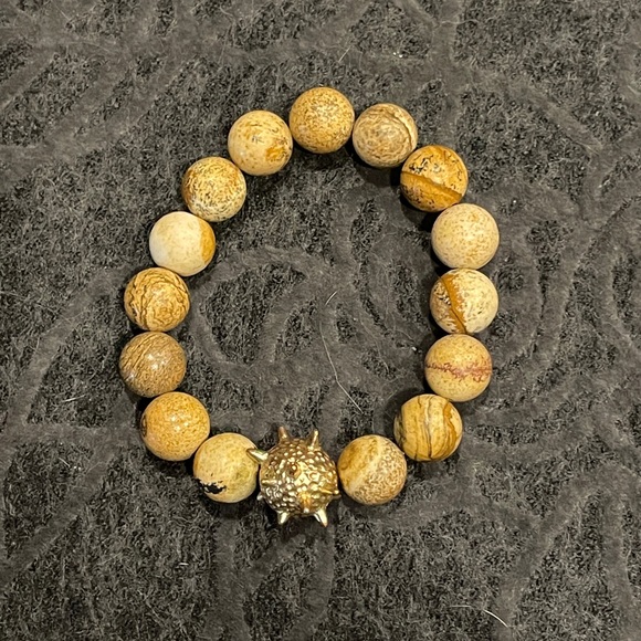 Jewelry - Sand stone stretch bracelet with gold spike ball accent